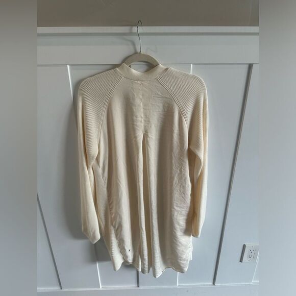 Lululemon Still At Ease Wrap Angel Wing - Picture 4 of 10